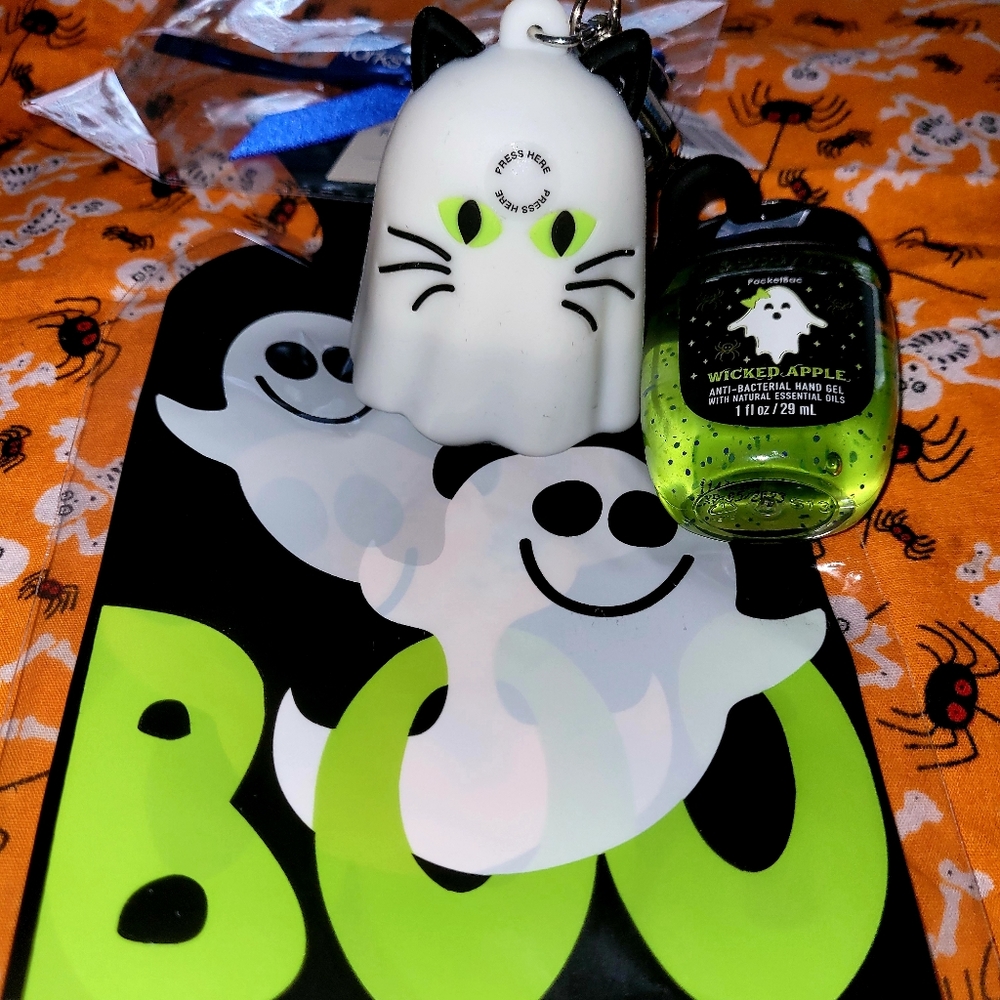 New! Bath and Body Works Halloween 2021 GHOST KITTY cat pocketbac holder